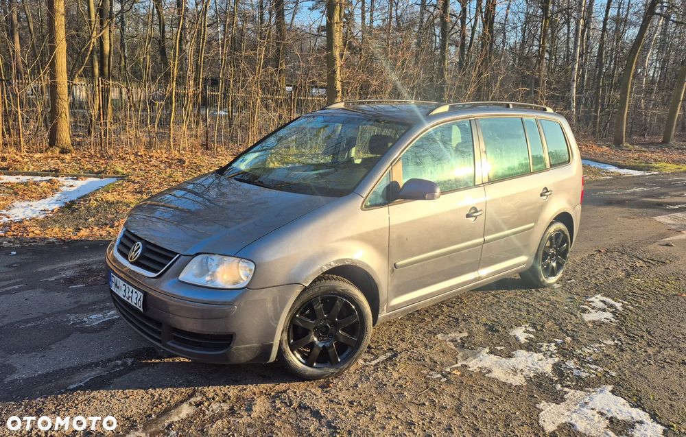 Volkswagen Touran 1.6 FSI - 1
