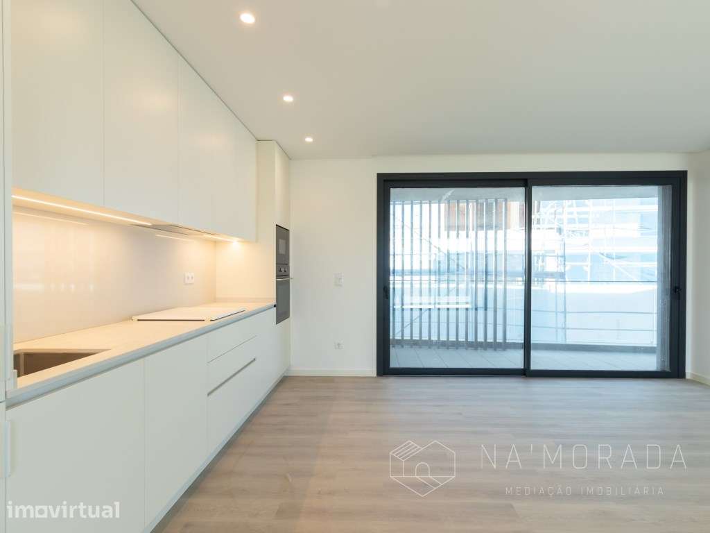 Apartamento T3 com terraço de 40 m² em São Félix da Marinha - Widok 3