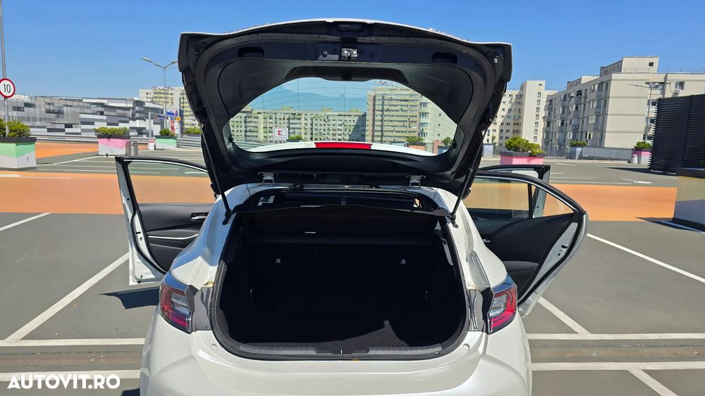 Toyota Corolla - 11