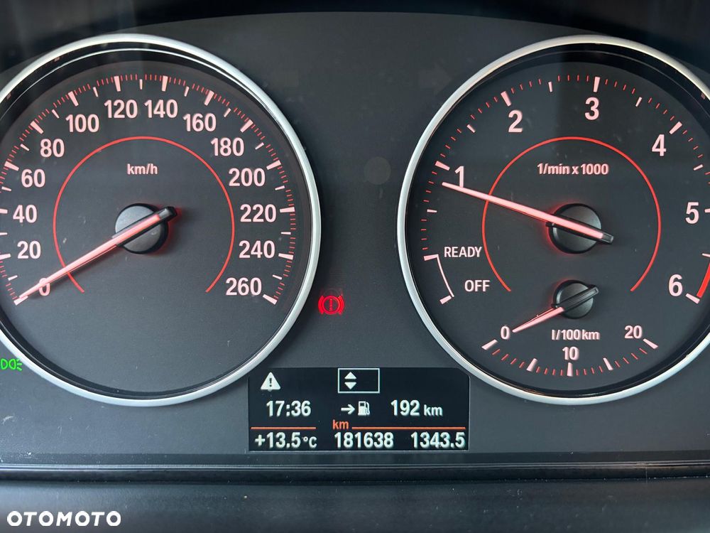 BMW Seria 3 318d Sport Line - 9