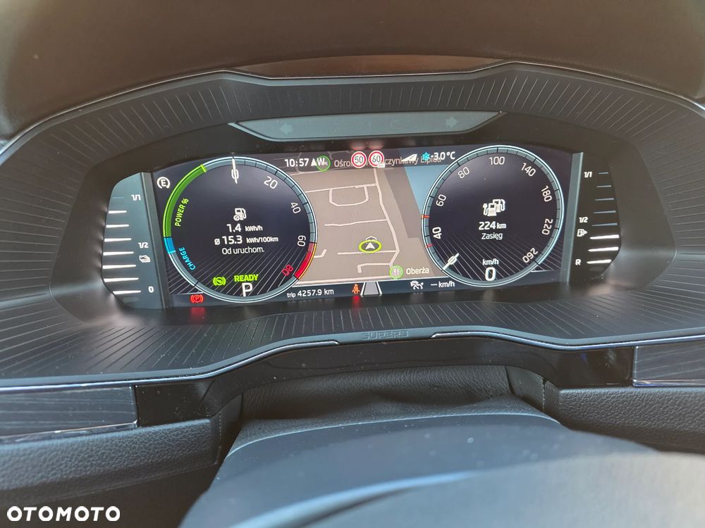 Skoda Superb 1.4 TSI Plug-In Hybrid Style DSG - 19