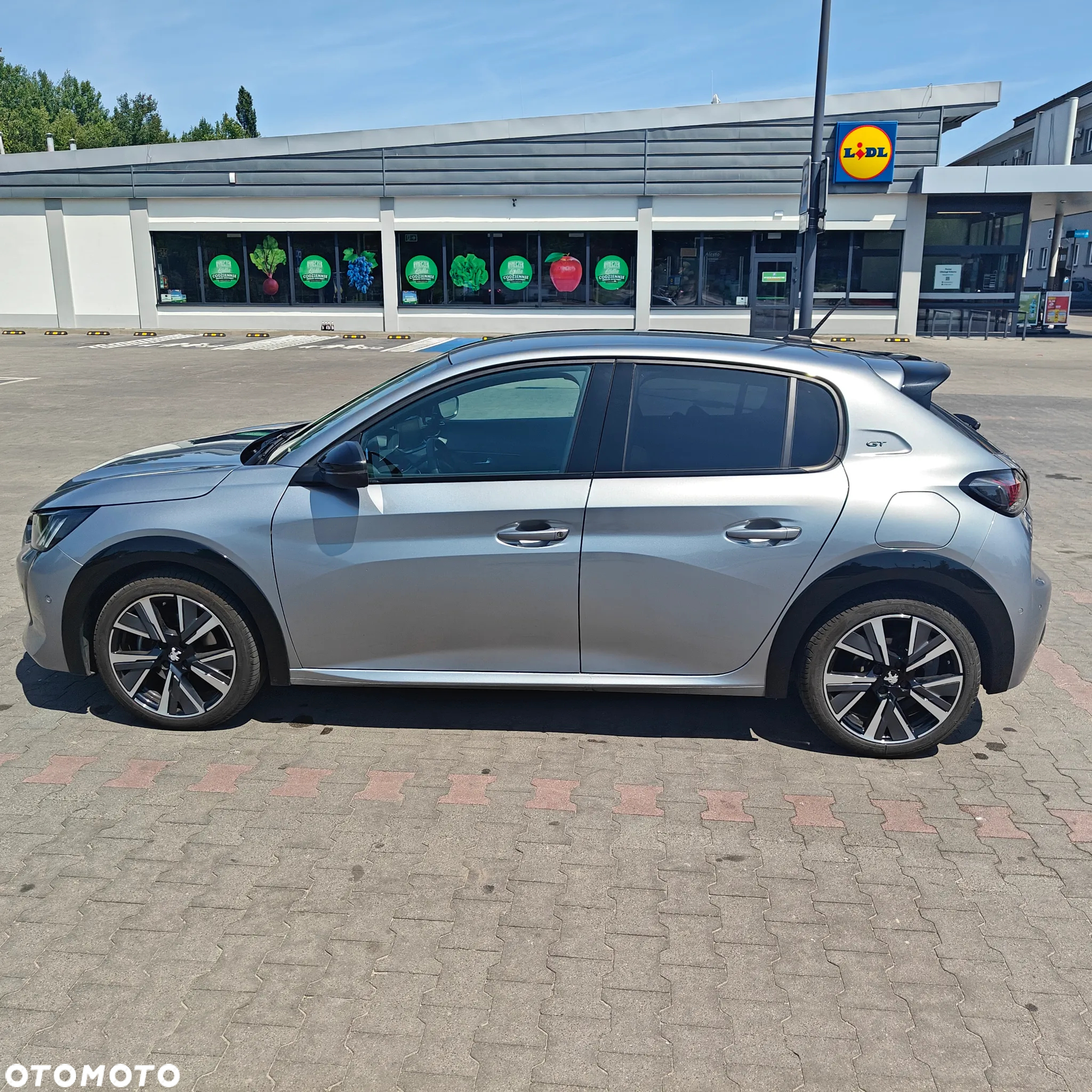 Peugeot 208 1.2 PureTech Active S&S EAT8 - 4