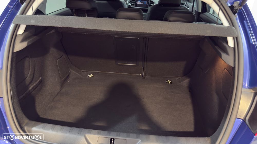 Peugeot 308 1.2 PureTech Allure Full LED - 32