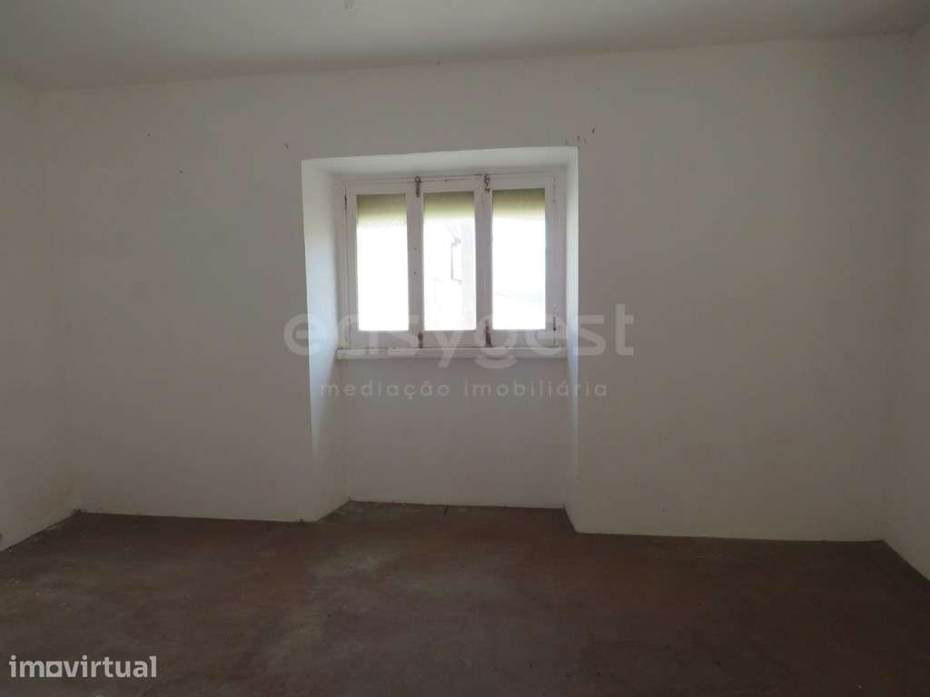 Moradia T4 com garagem na Ajuda da Bretanha - Grande imagem: 4/19