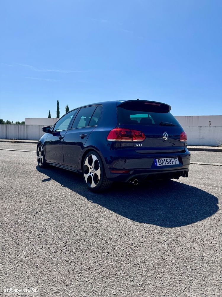 Volkswagen Golf 2.0 TSi GTI DSG — fotografia 4