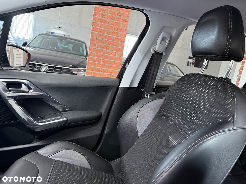 Peugeot 2008 e-HDi FAP 92 ETG6 STOP & START Allure - 24