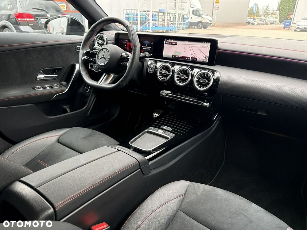 Mercedes-Benz CLA 200 mHEV AMG Line 7G-DCT - 21