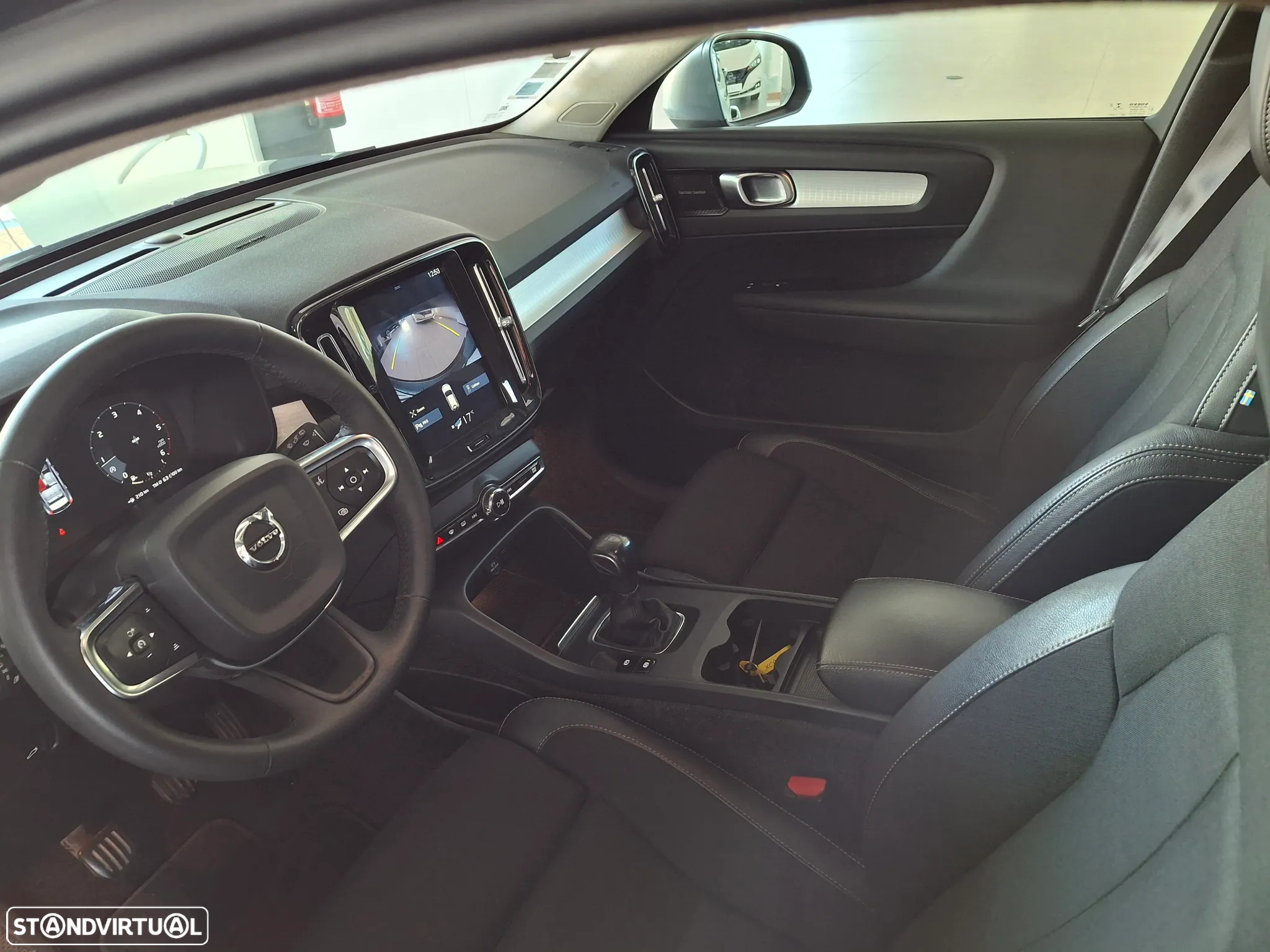 Volvo XC 40 2.0 D3 Momentum - 11