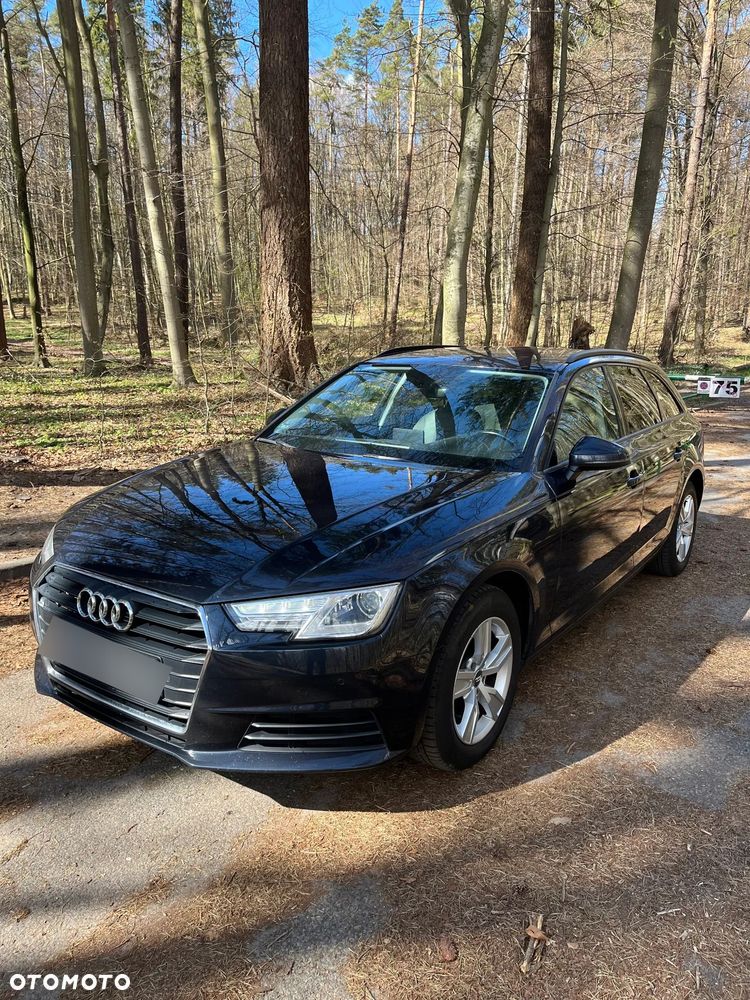 Audi A4 Avant 2.0 TDI - 25