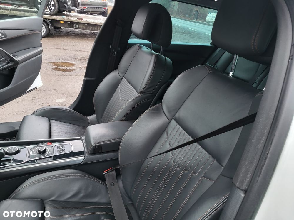 Peugeot 508 RXH Hybrid - 34