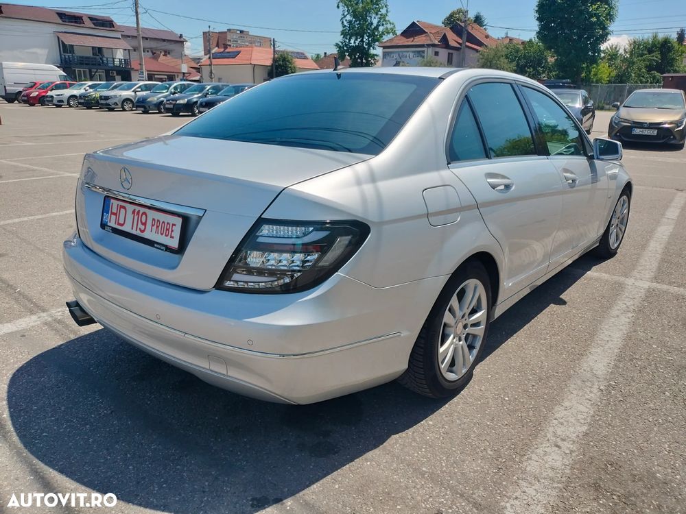 Mercedes-Benz C 180 BlueEFFICIENCY Avantgarde - 21