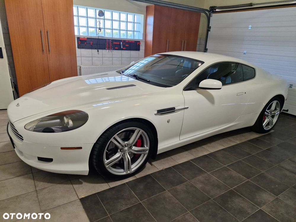 Aston Martin DB9 Touchtronic II - 5