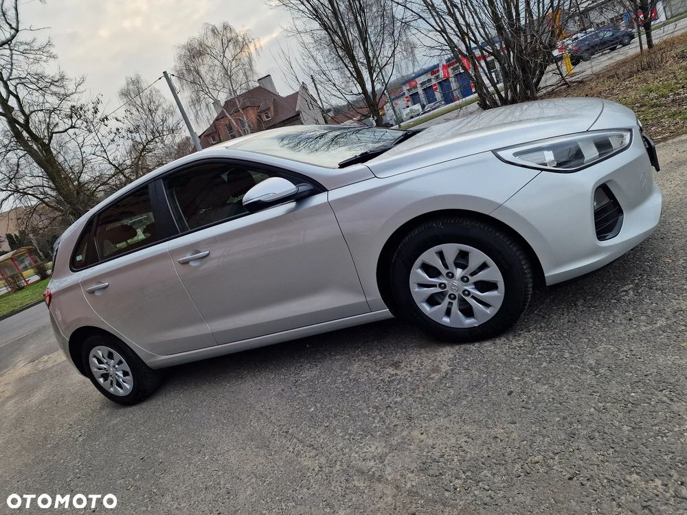 Hyundai i30 1.4 Comfort - 10