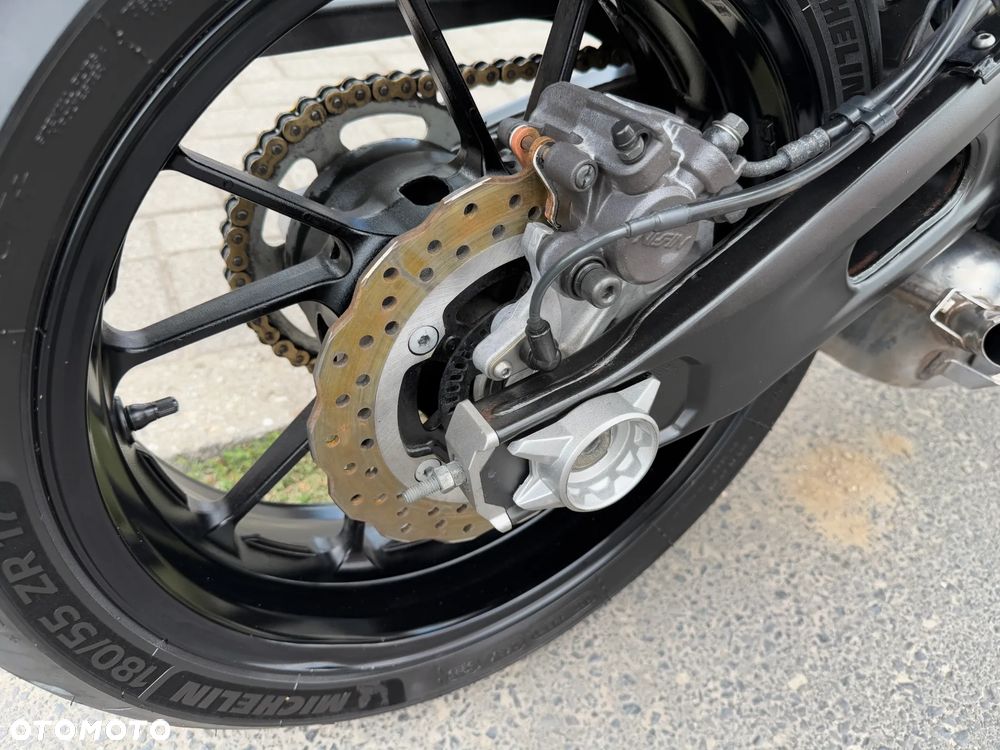 Yamaha MT - 18