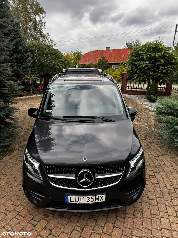 Mercedes-Benz Klasa V - 9