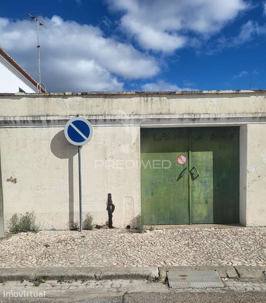 MORADIA TÉRREA COM GARAGEM - Grande imagem: 4/17