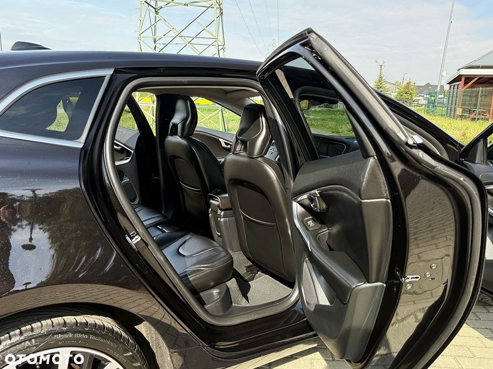Volvo V40 D2 Geartronic Inscription - 23