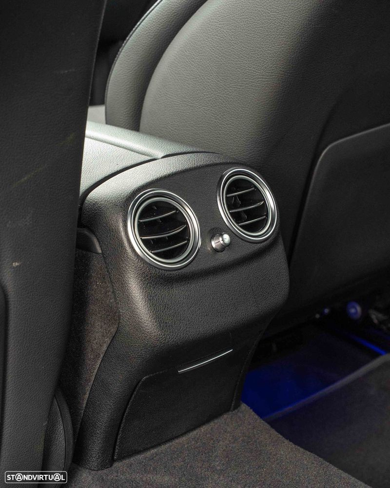 Mercedes-Benz E 200 9G-TRONIC - 16