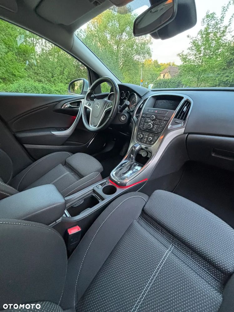 Opel Astra 1.6 Automatik Color Edition - 20