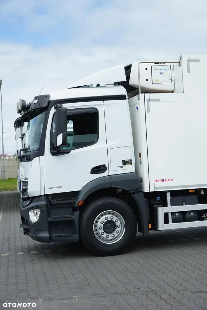 Mercedes-Benz ANTOS / 2535 / EURO 6 / CHŁODNIA + WINDA / 23 PALETY / OŚ SKRĘTNA - 25