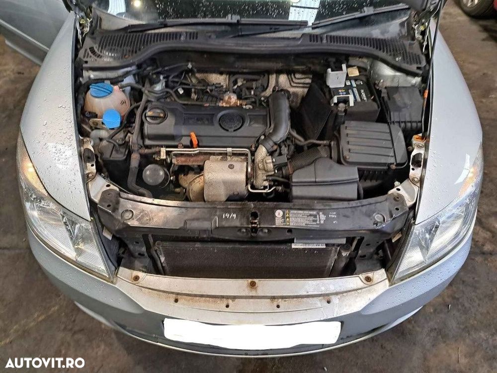 Aripa stanga fata Skoda Octavia 2 2010 SEDAN 1.4 TSI - 2