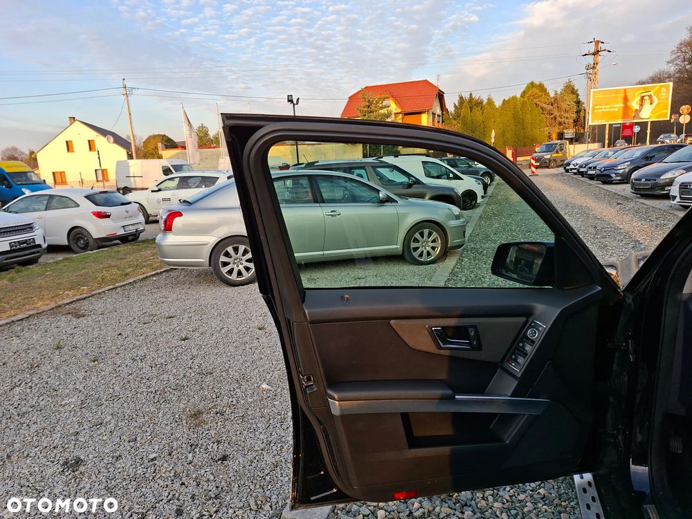 Mercedes-Benz GLK 220 CDI DPF 4Matic BlueEFFICIENCY 7G-TRONIC - 15