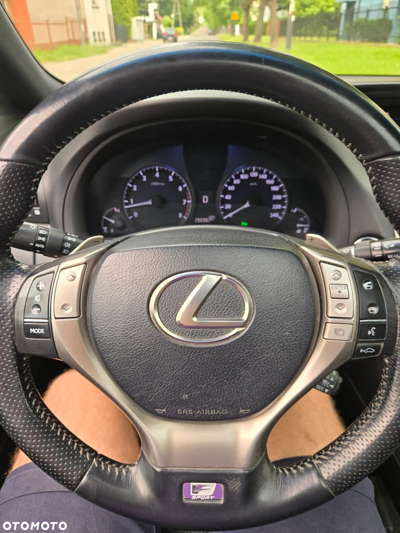 Lexus RX 350 F Sport - 22
