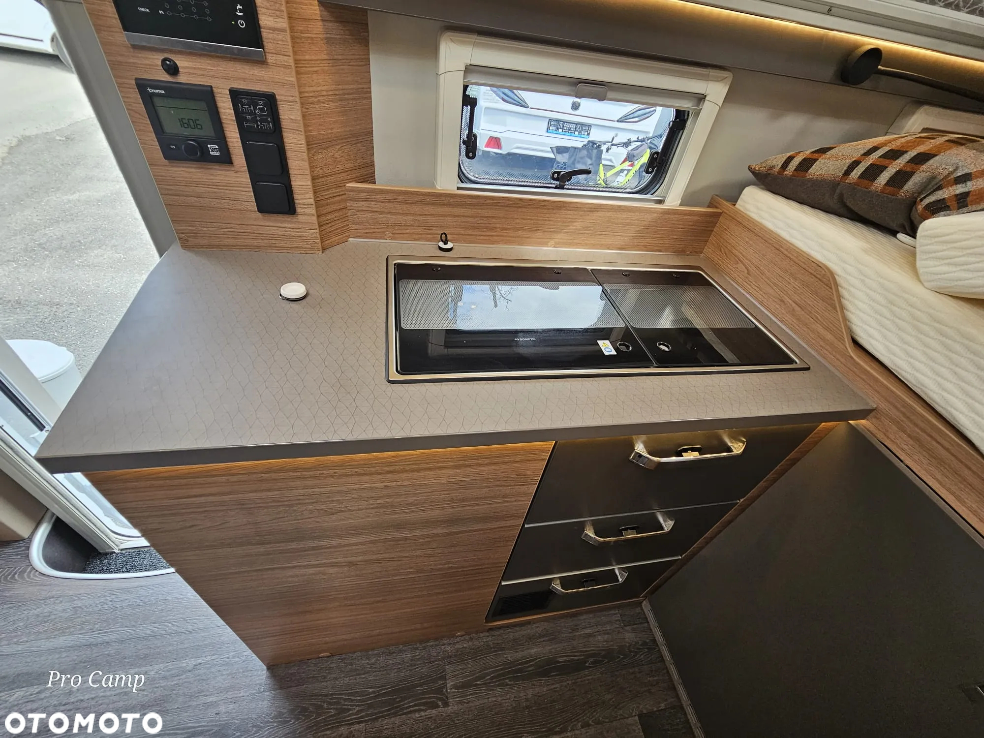 Weinsberg X-CURSION CUV 500 MQ PEPPER - 24