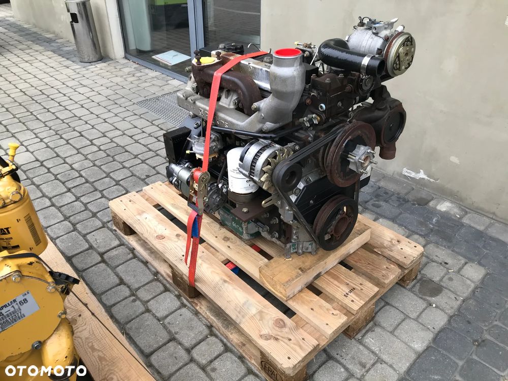 silnik Perkins 1004 1004-4 1004T 1580/2200 1580 2200 AA81078 15853netto - 3