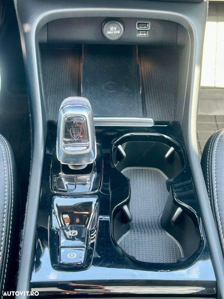 Volvo XC 40 - 20