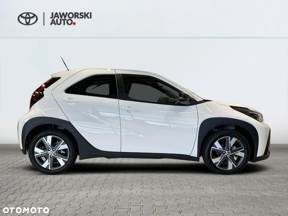 Toyota Aygo X Hybrid 1.5 Comfort e-CVT - 7