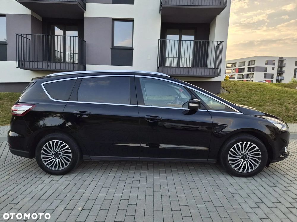 Ford S-Max 2.0 EcoBlue Titanium - 19