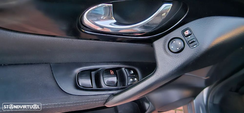 Nissan Qashqai 1.5 dCi N-Connecta 18 RS - 12