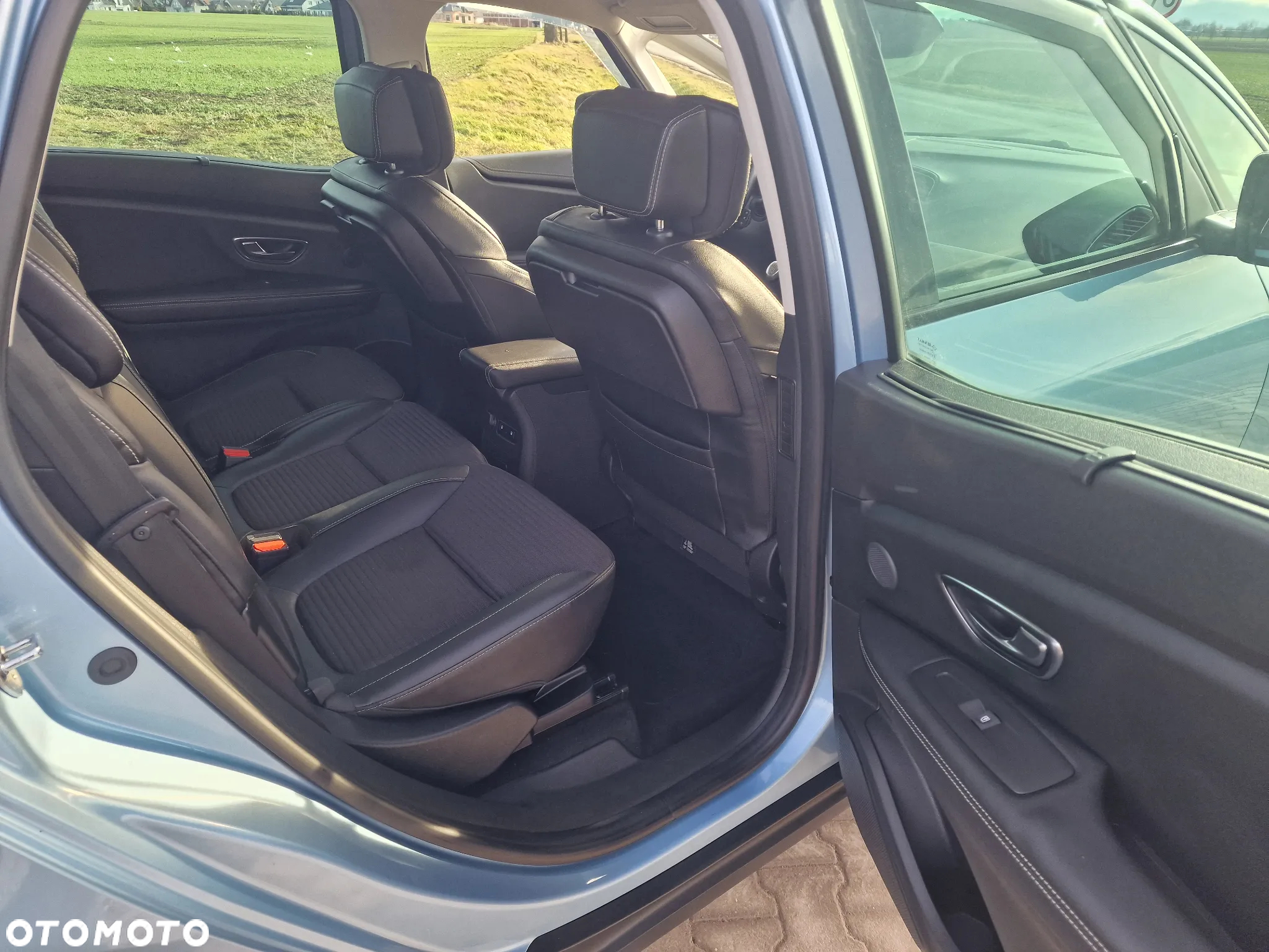 Renault Scenic 1.5 dCi Energy Bose EU6 - 26