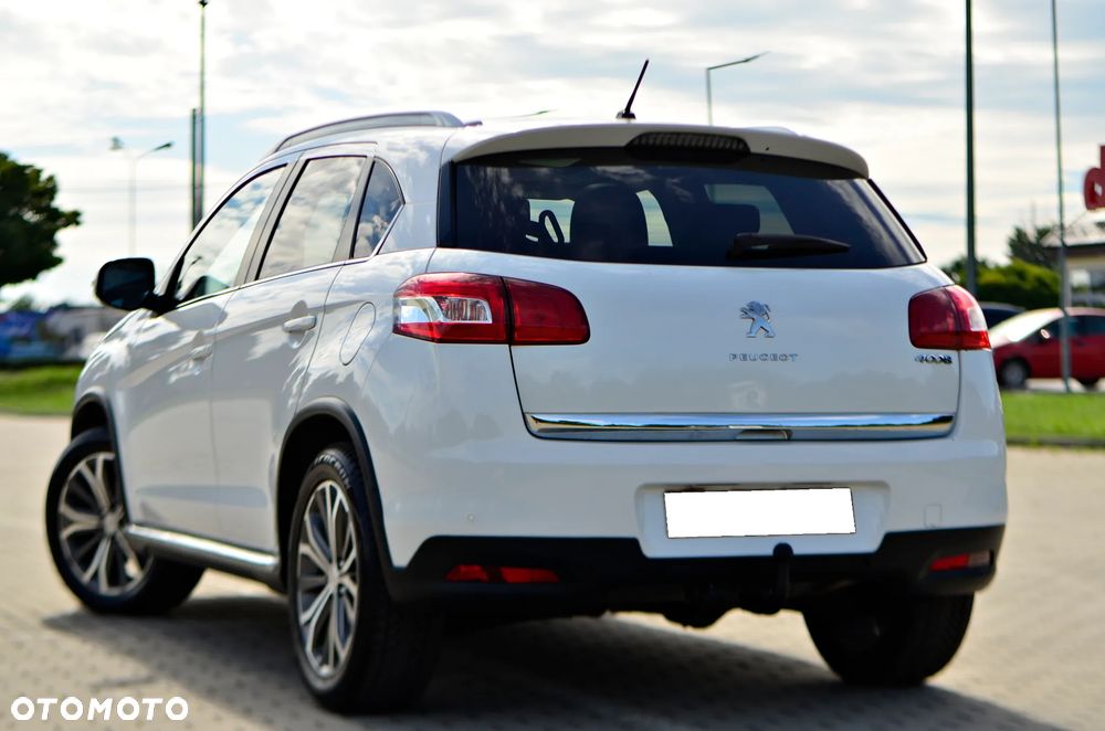 Peugeot 4008 - 8