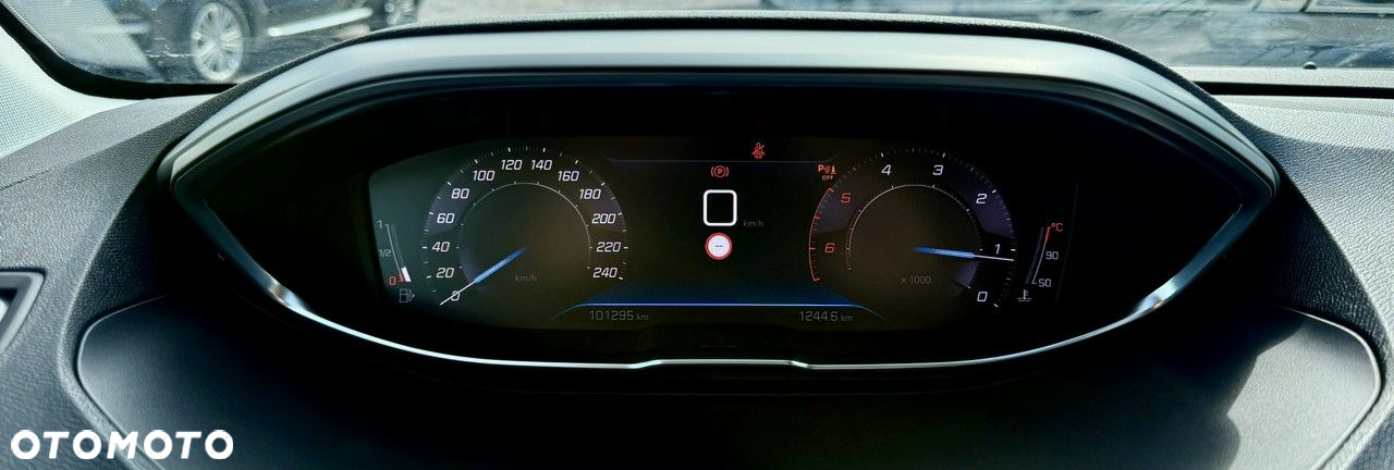 Peugeot 5008 BlueHDI 130 Allure Pack - 19