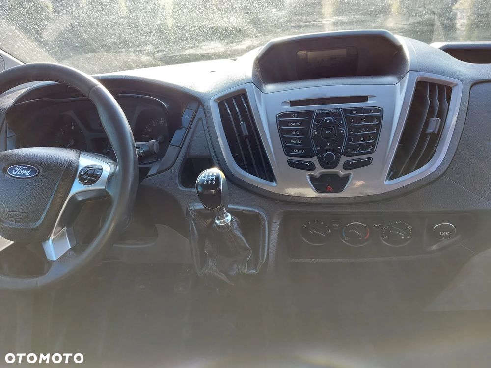 Ford Transit - 17