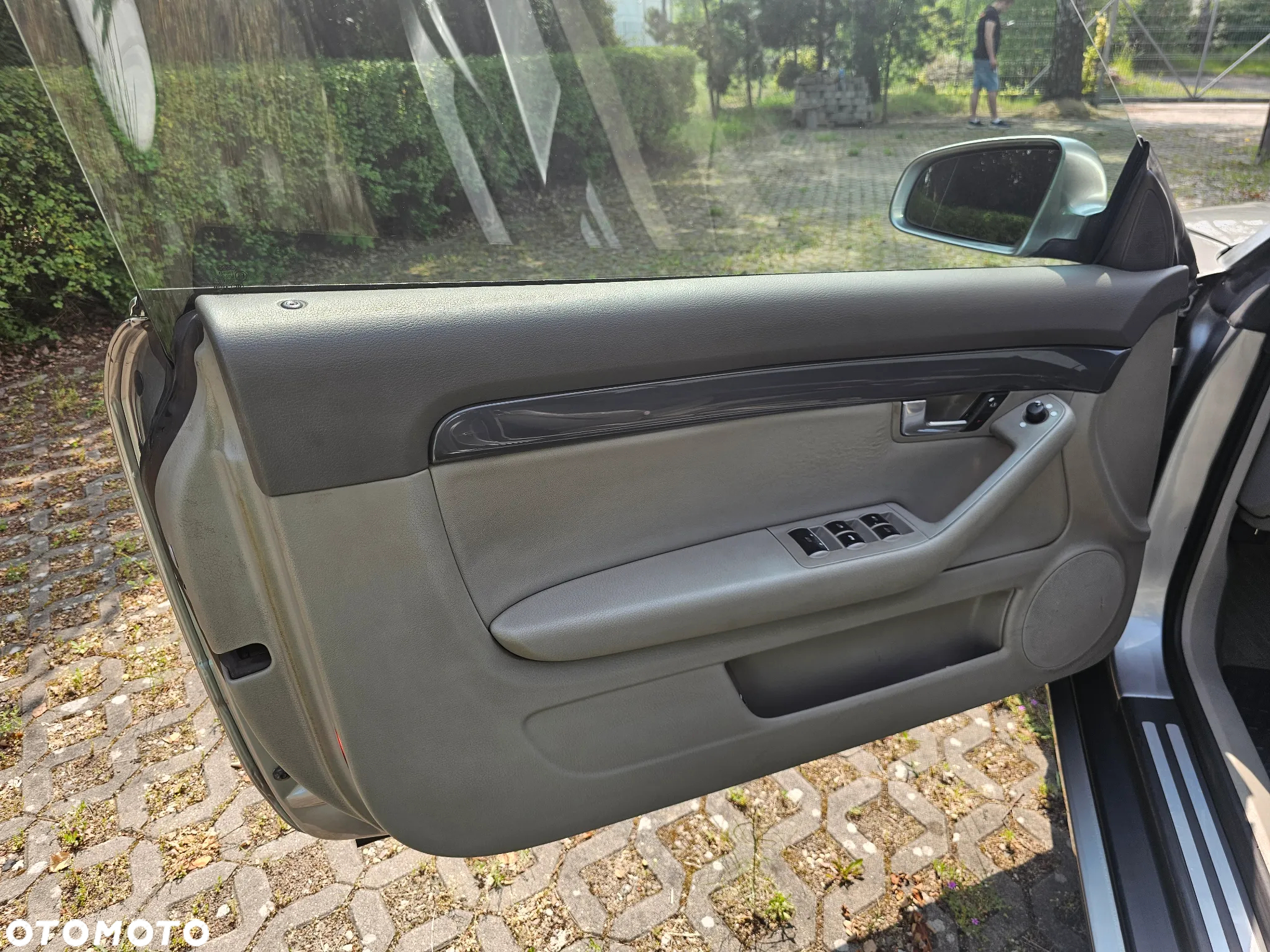 Audi A4 Cabriolet 2.5 TDI - 8