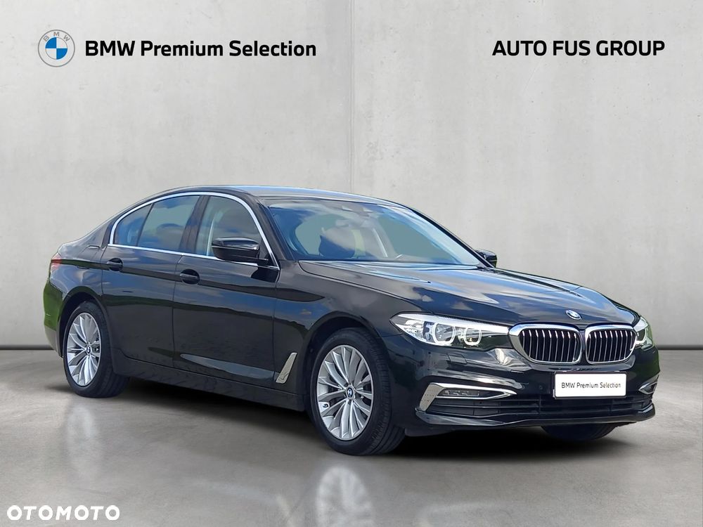 BMW Seria 5 520d xDrive Luxury Line - 7