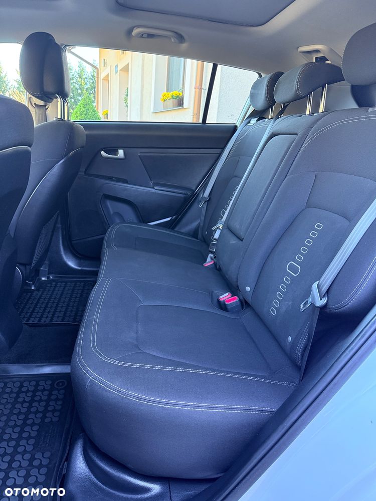 Kia Sportage 2.0 CRDI 2WD Attract - 26