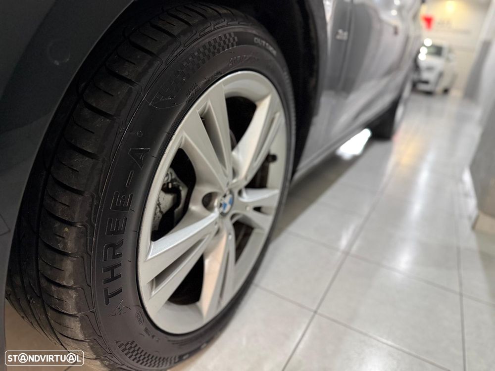 BMW 216 Active Tourer d Line Sport Auto - 27