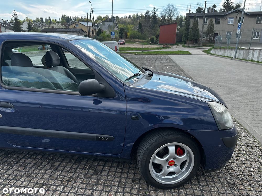 Renault Clio - 6