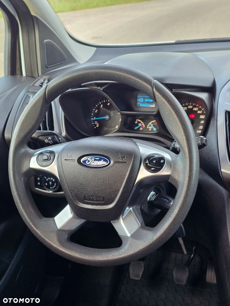 Ford Tourneo Connect - 19