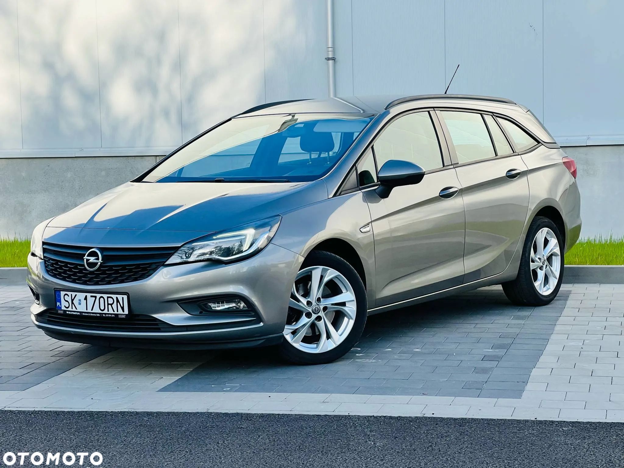 Opel Astra IV 1.6 CDTI Enjoy - 1