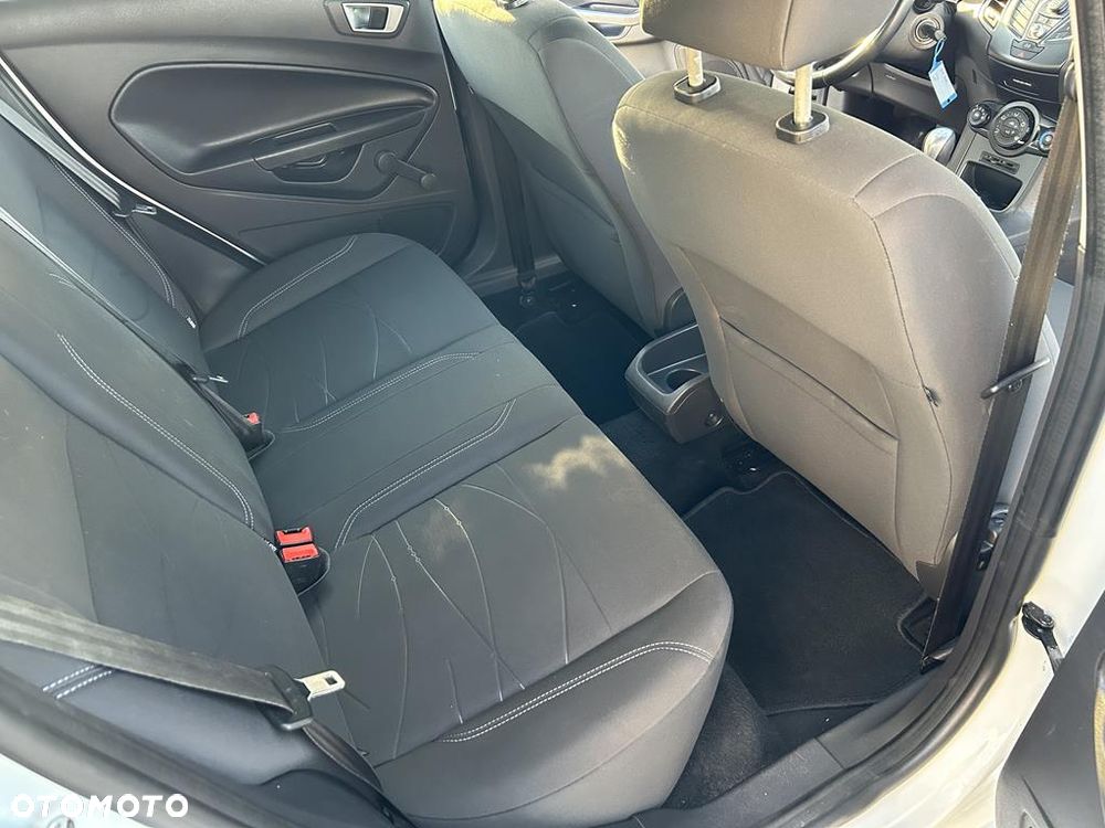 Ford Fiesta - 18