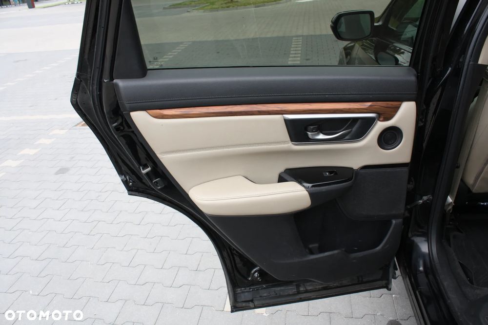 Honda CR-V 1.5 Lifestyle (Honda Connect+ / 7 os.) CVT - 21