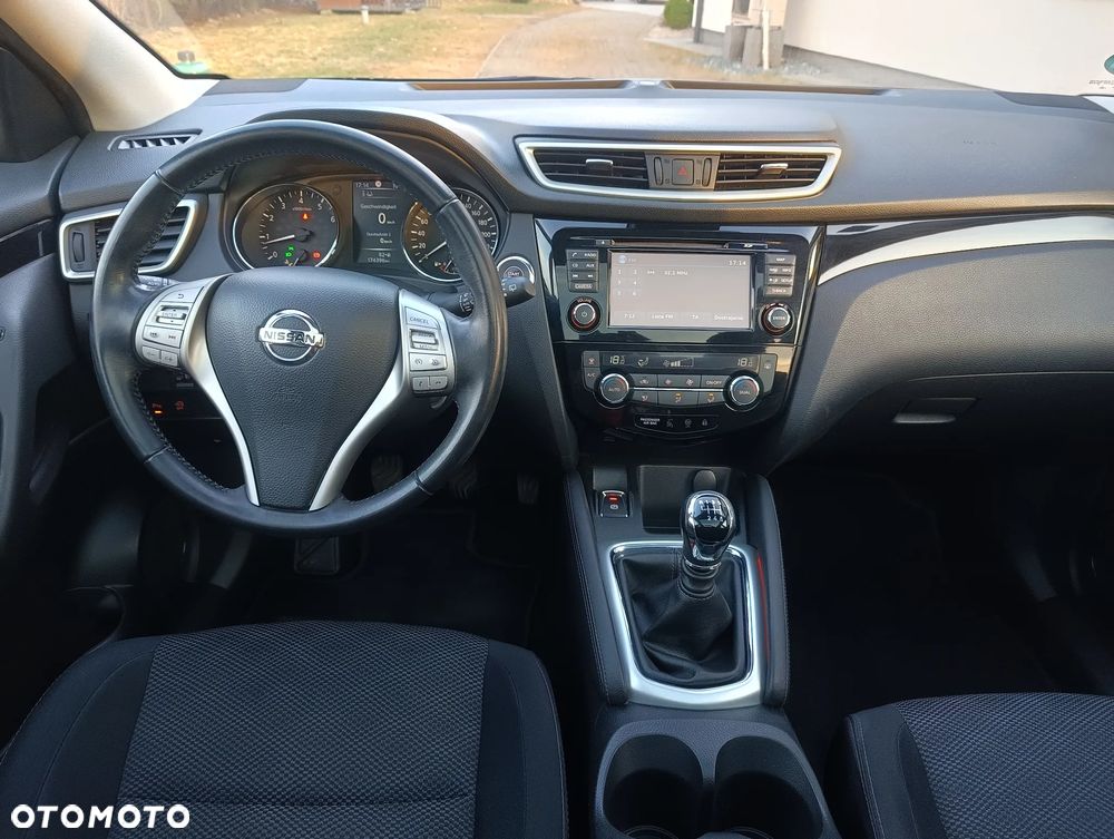 Nissan Qashqai 1.6 DIG-T Tekna - 16