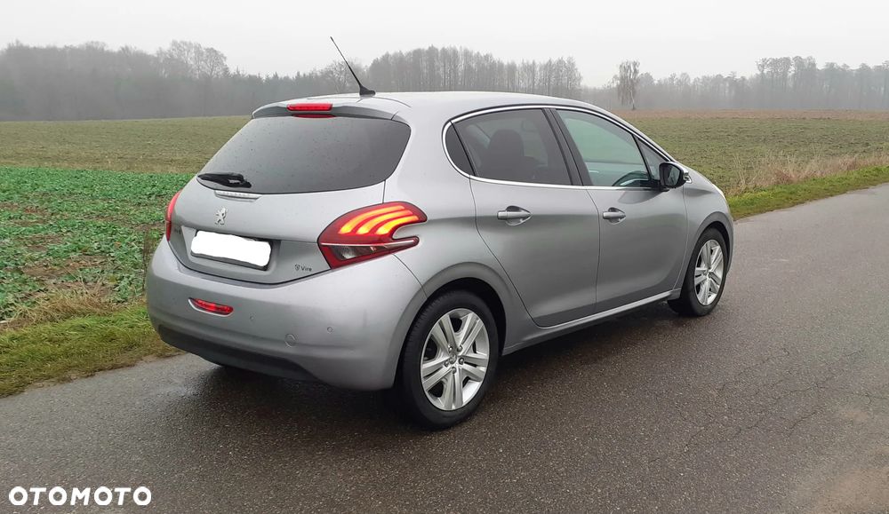 Peugeot 208 1.5 BlueHDi Allure S&S - 5