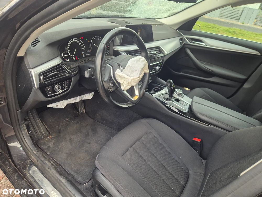 BMW Seria 5 520d M Sport Edition - 18