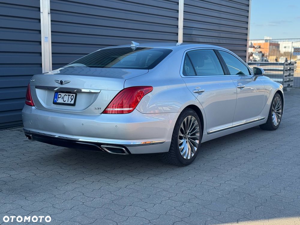 Genesis G90 - 8